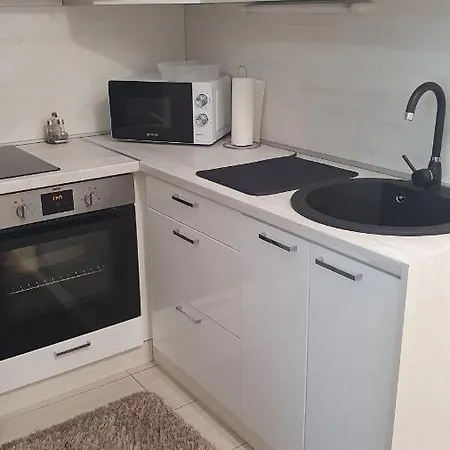 City Center's Lovely Place Appartement